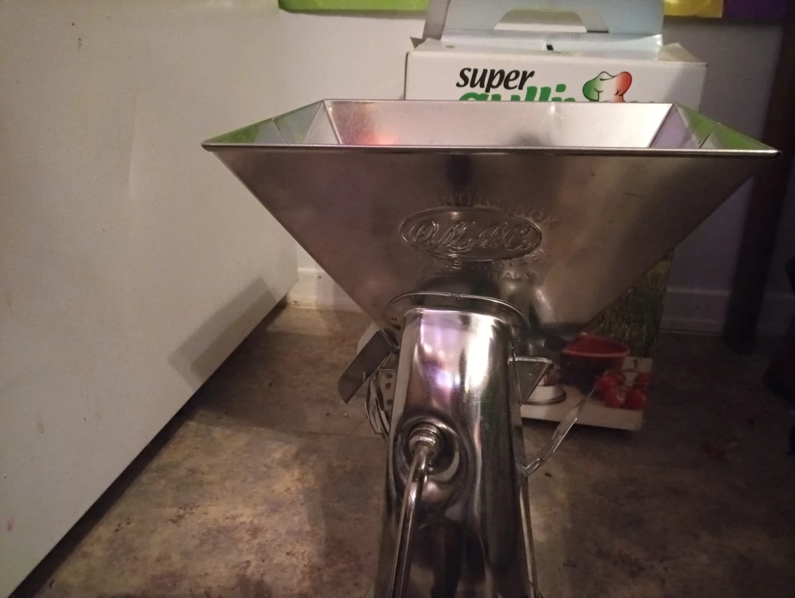 Pasta sauce maker thumbnail