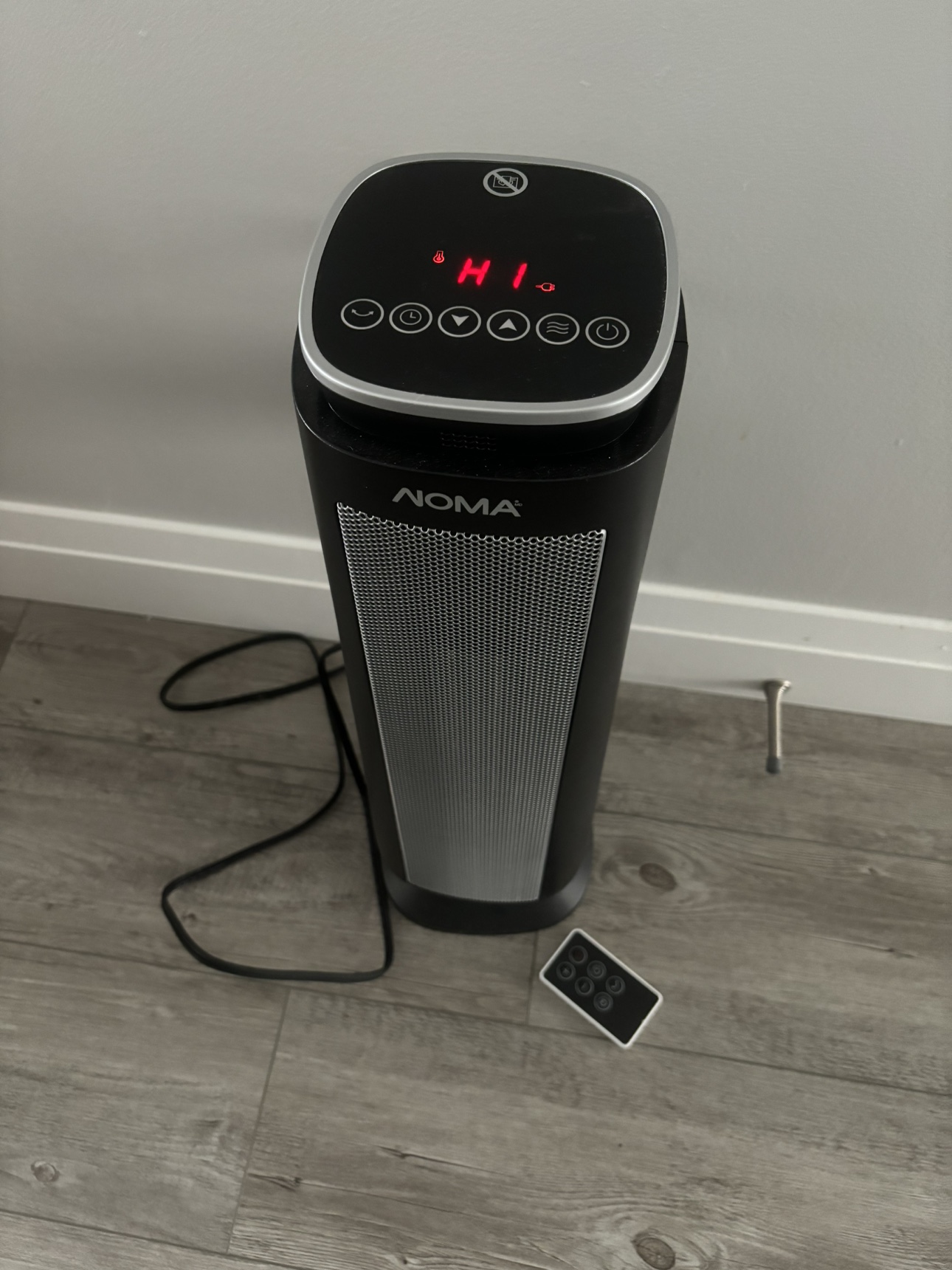 Space Heater Rotating with Remote - photo 2