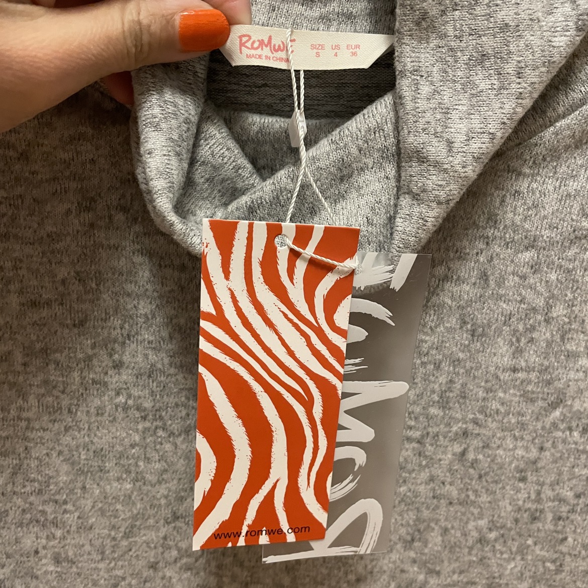 TRADE:NWT ROMWE grey cropped turtleneck - Small (size 4) image indicator(2)