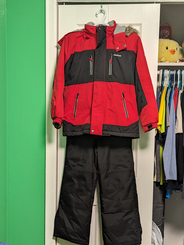 Oshkosh Snowsuit Boy Size 10 thumbnail