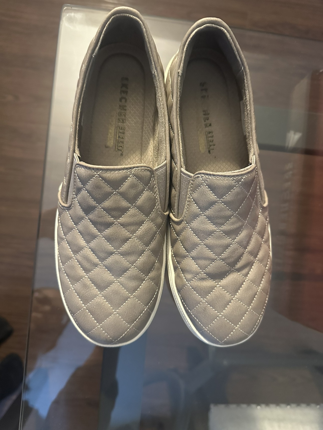 EUC sketchers shoes size 7 - photo 2