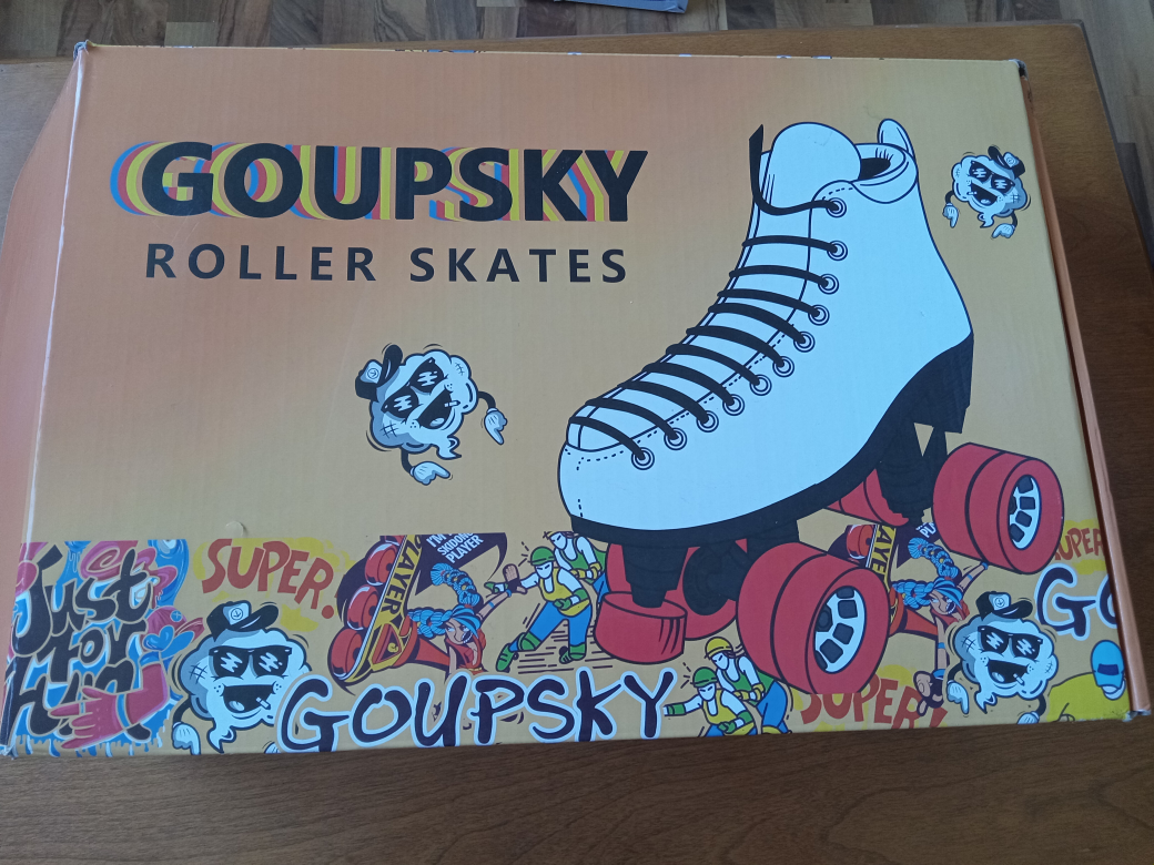 Roller Skates for women/youth for Outdoor/Indoor (New) thumbnail