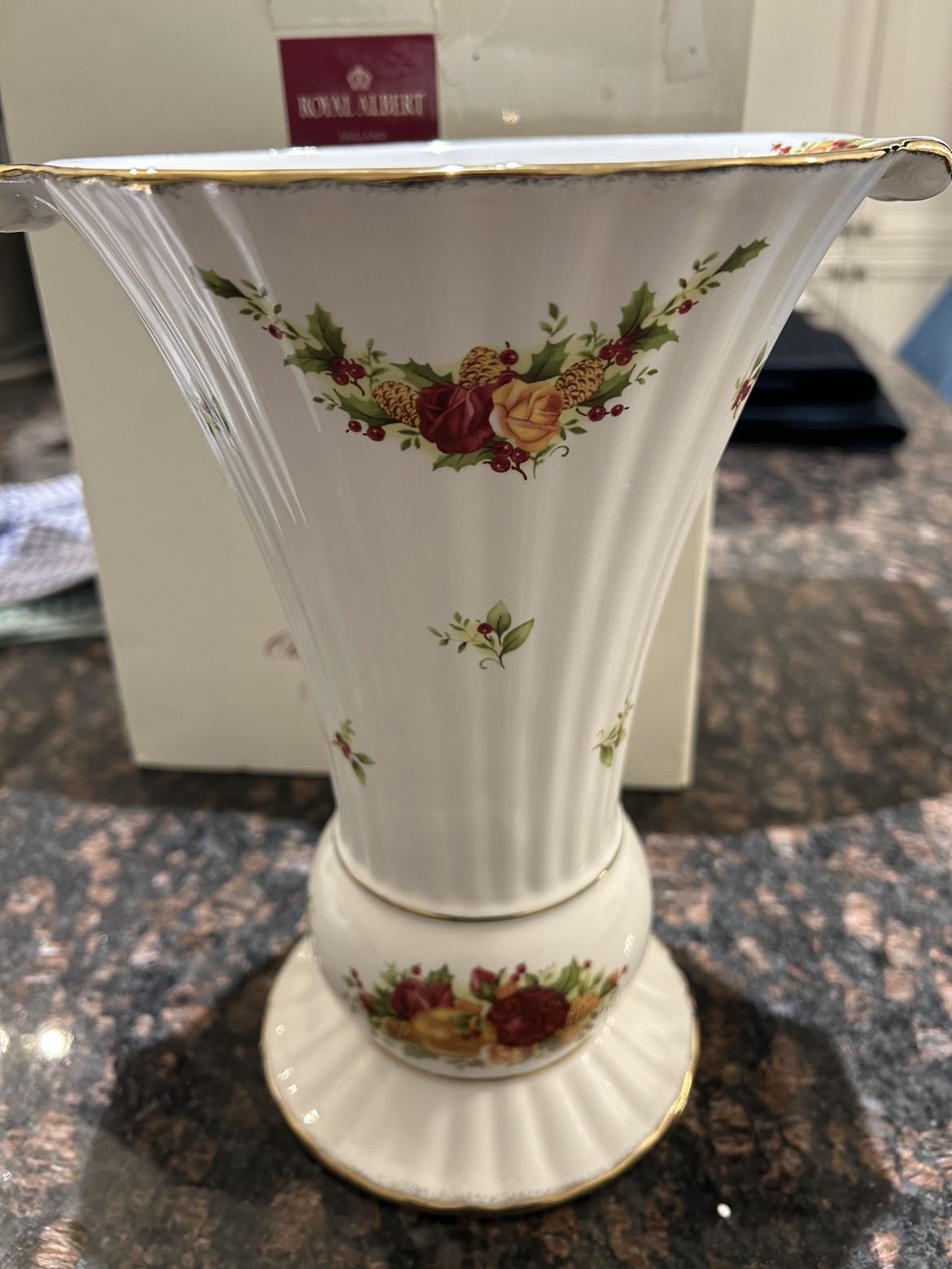 Royal Albert vase - photo 2