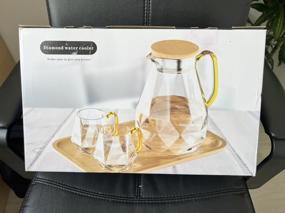 Glasses and pitcher set/ New thumbnail