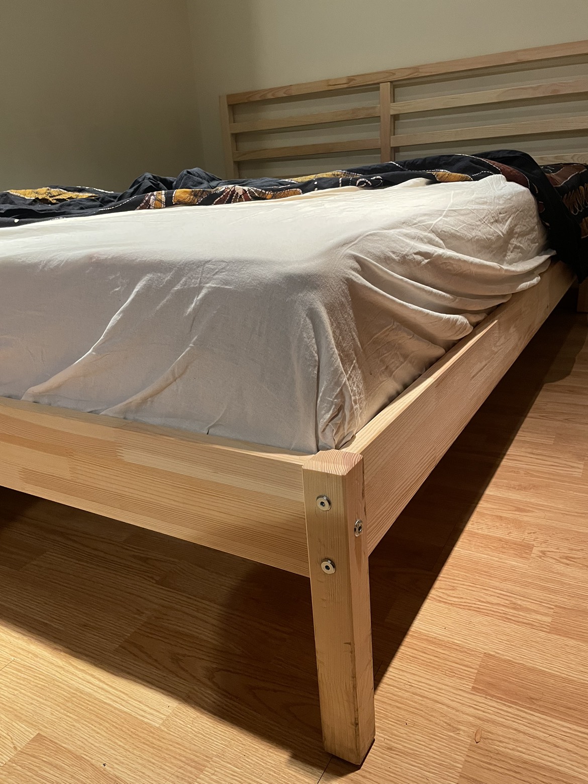 Queen Size Bed Frame, Mattress & Comforter - photo 2