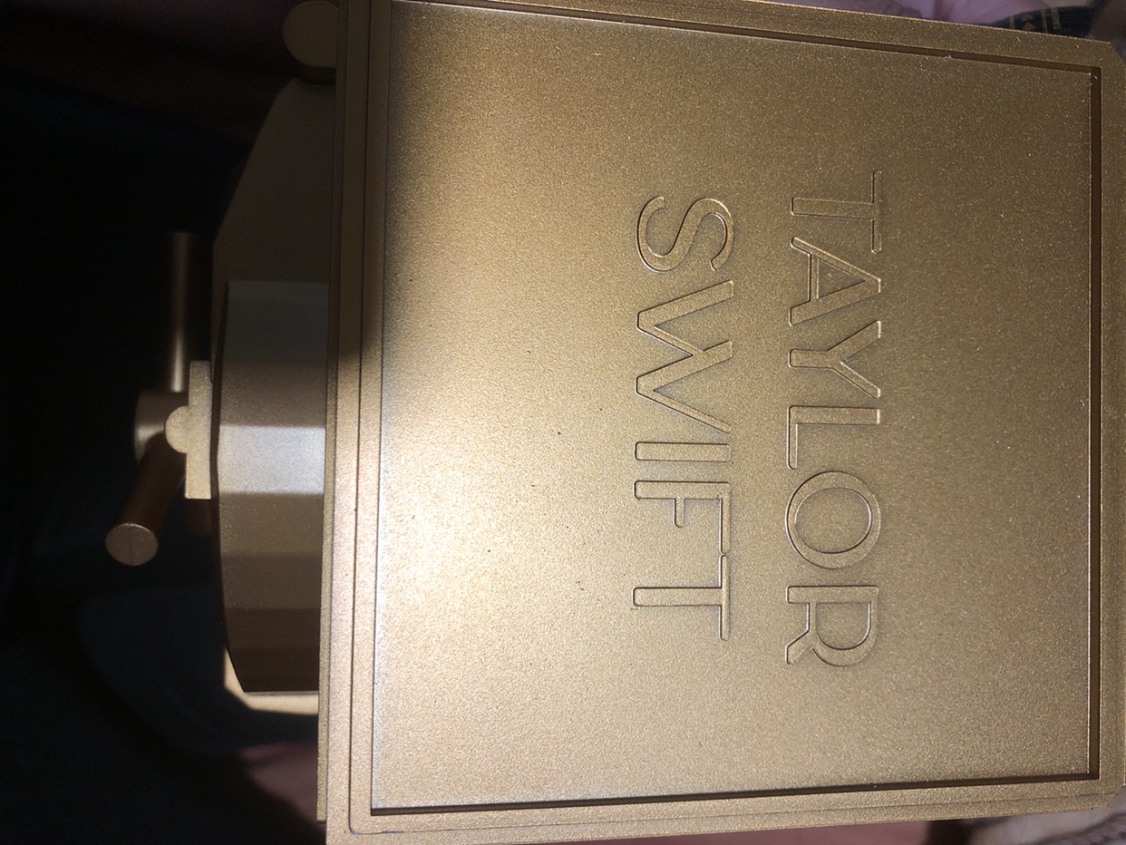 Taylor swift( fearless vault)