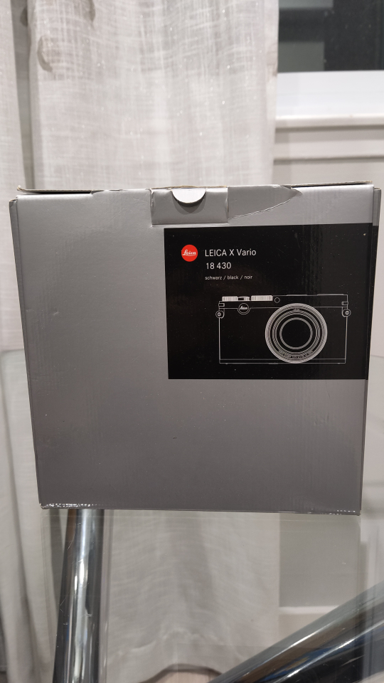 Leica X Vario 107 Digital Camera Black 18430 - photo 3