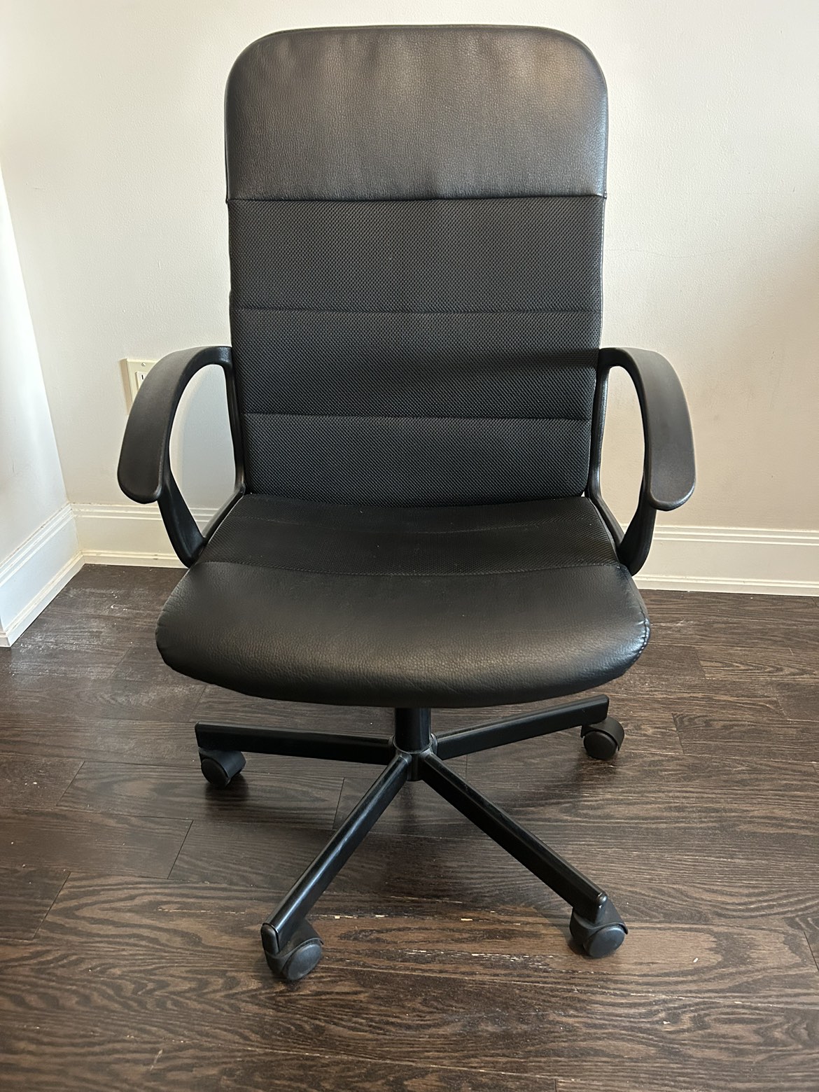 Office chair Ikea brand❄️