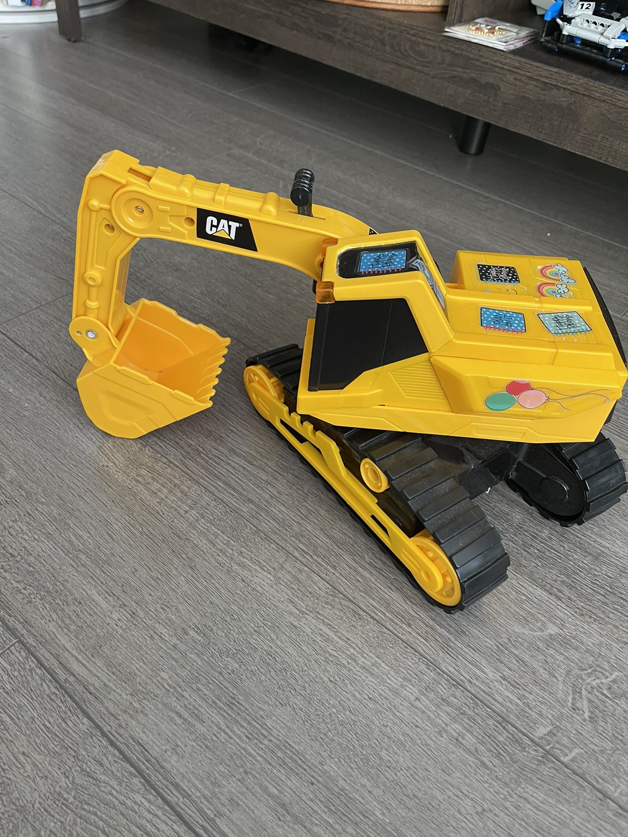 Toy excavator thumbnail