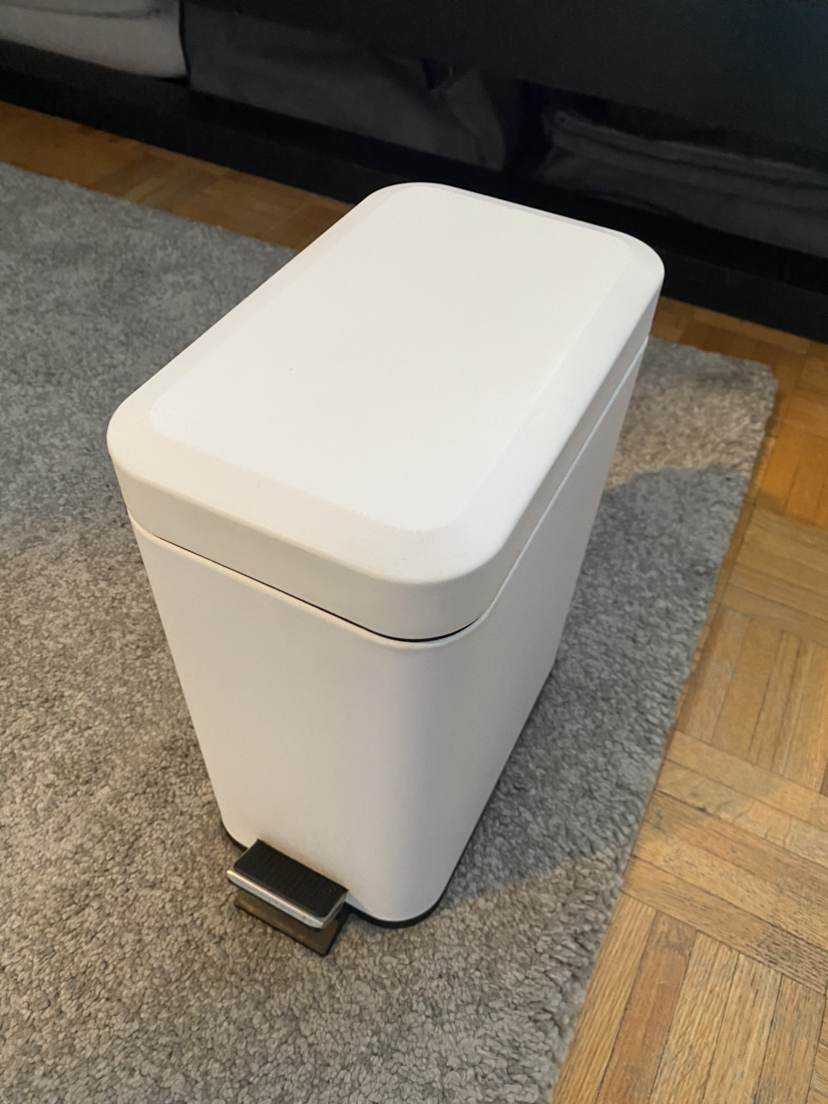 Garbage bin
