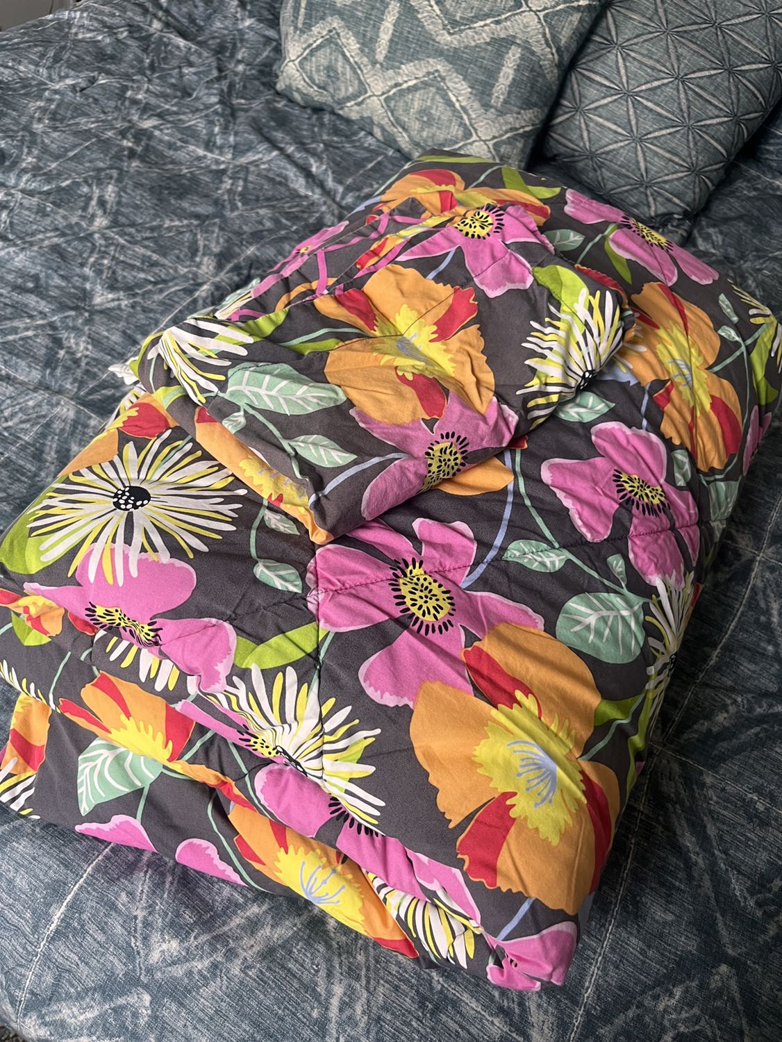 Vera Bradley Twin Size Comforter
