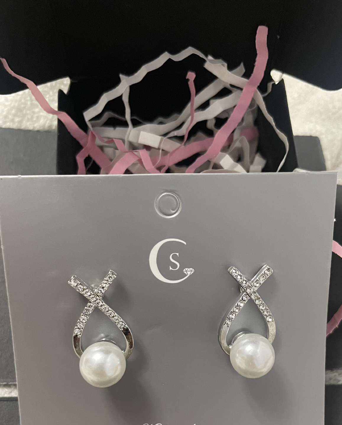 elegant pearl earrings thumbnail