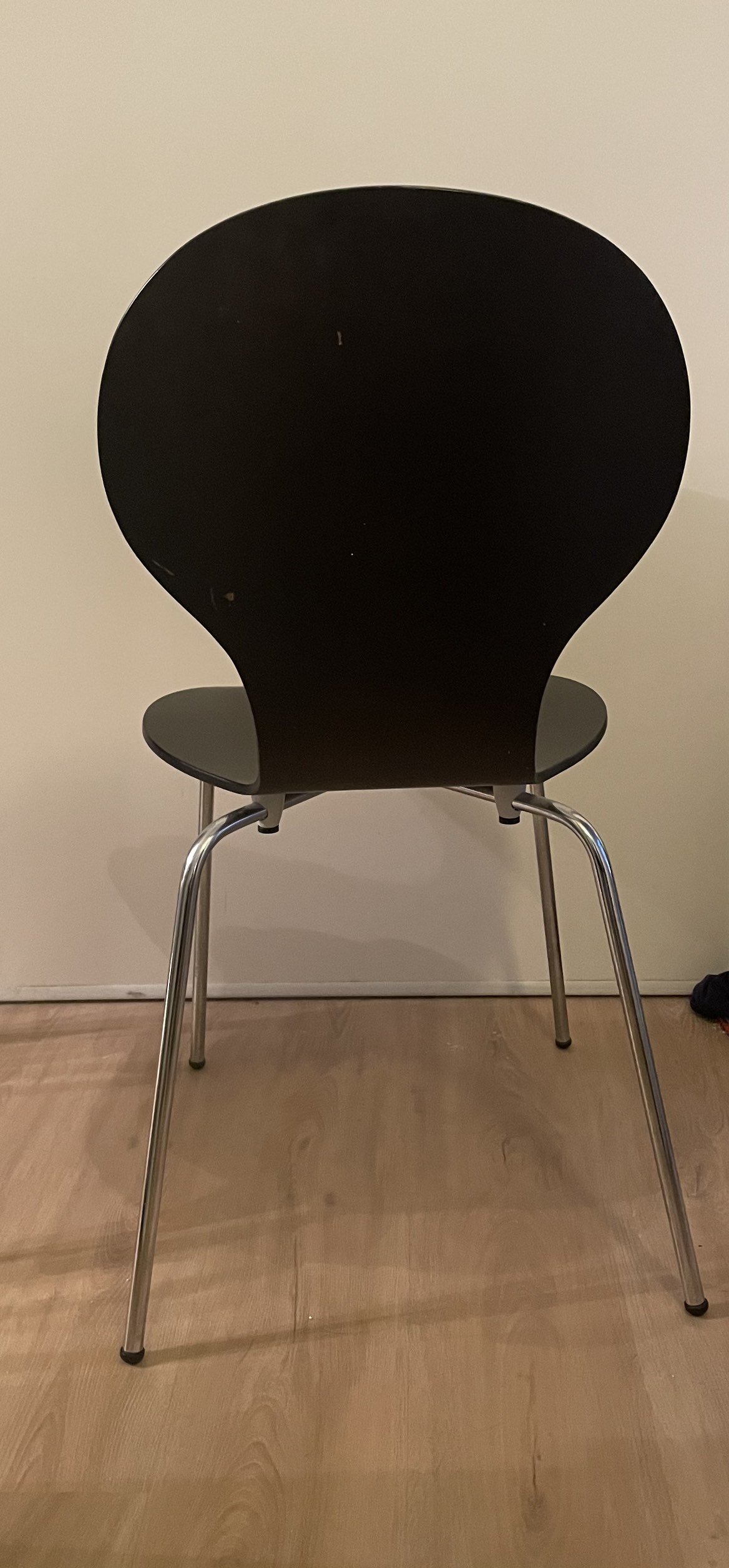 4 wood dining chairs - photo 4