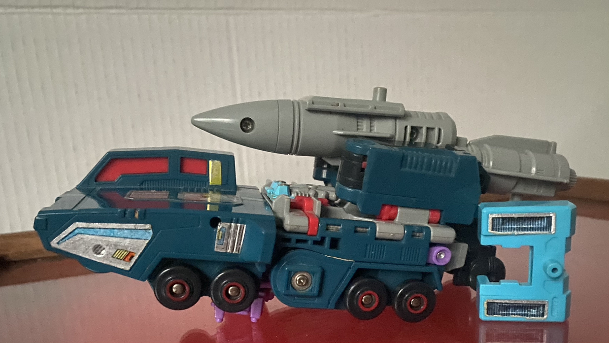 1987 Transformers G1  DoubleDealer W/Knok & Skar  Hasbro thumbnail