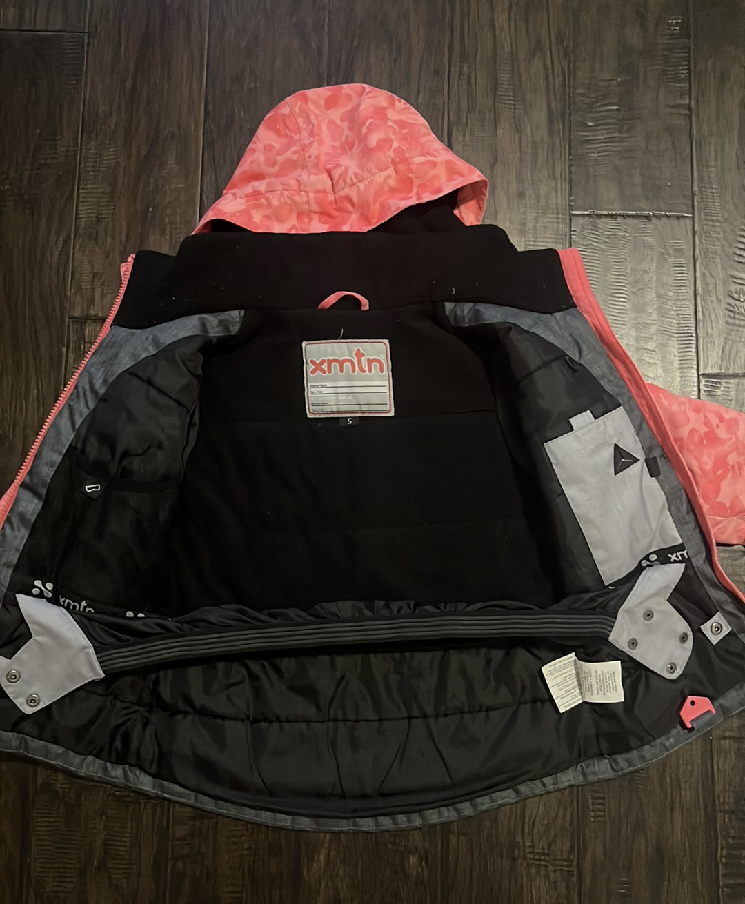 Girls winter snow jacket size 5 image indicator(3)