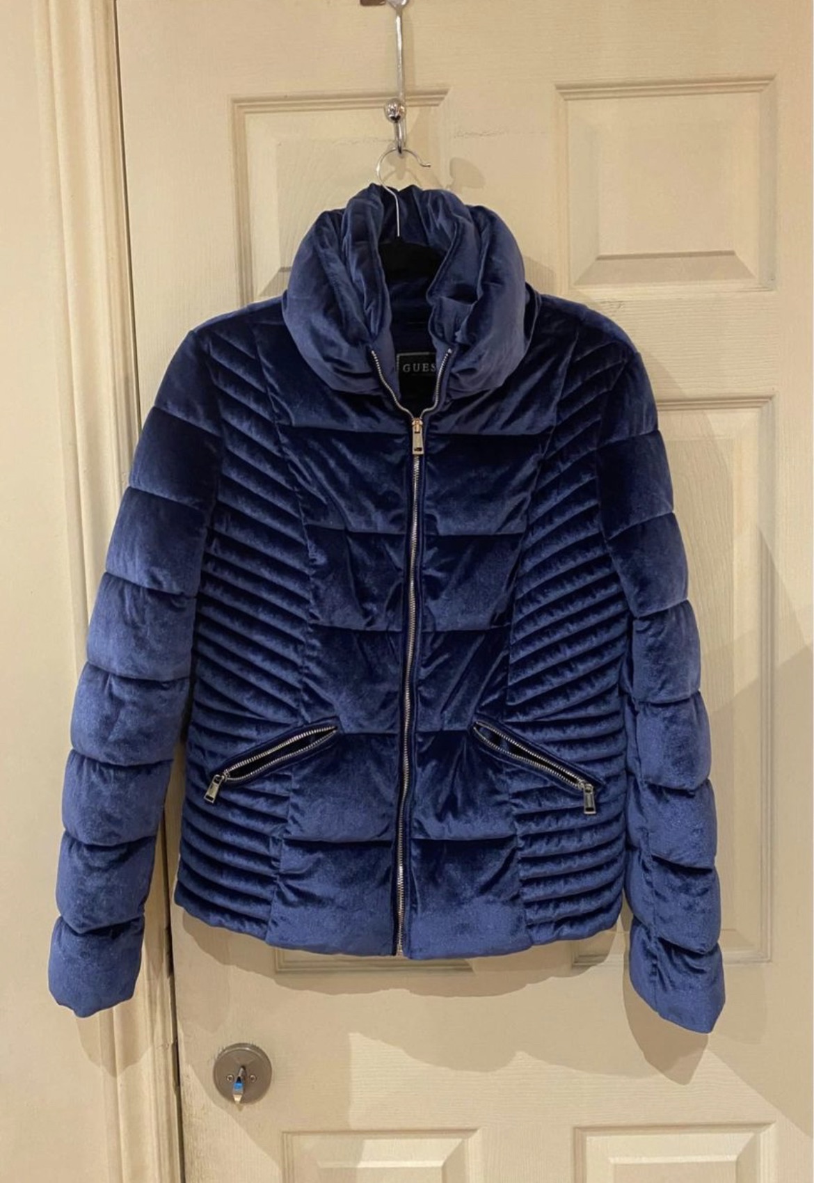 Women’s Guess Coat Size L thumbnail