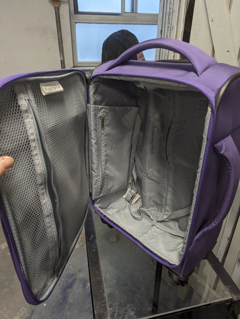 Suitcase 22 x 14 x 9