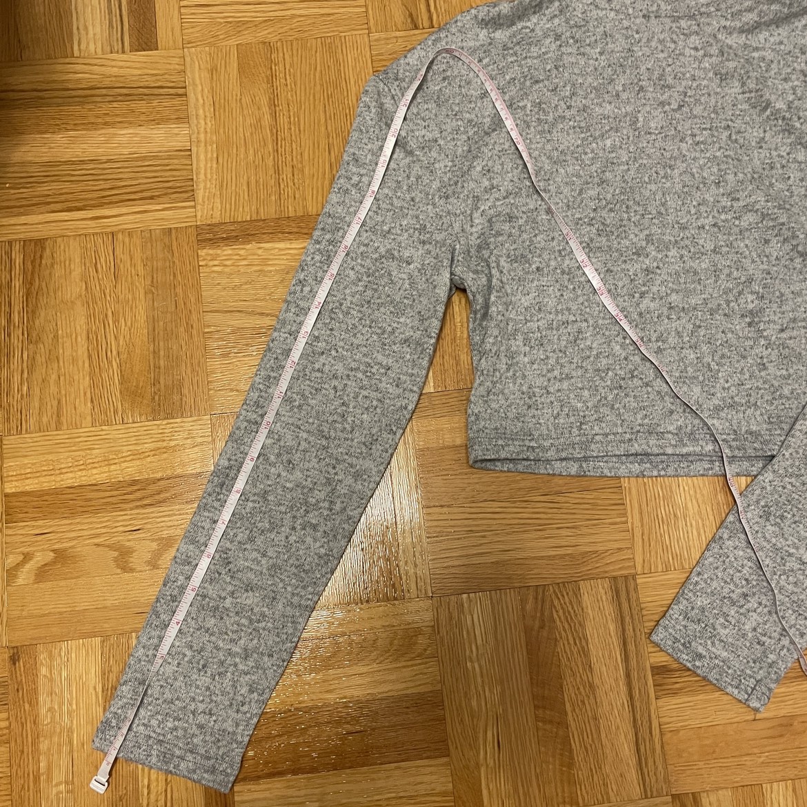 TRADE:NWT ROMWE grey cropped turtleneck - Small (size 4) image indicator(6)