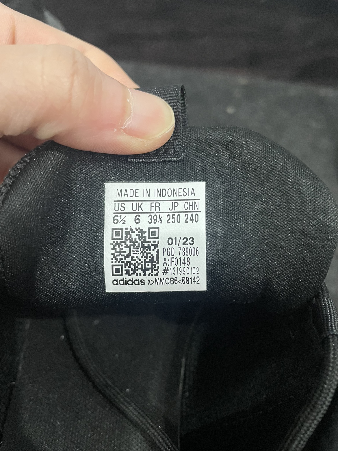 Adidas Racer Black Running shoes US6.5 image indicator(5)