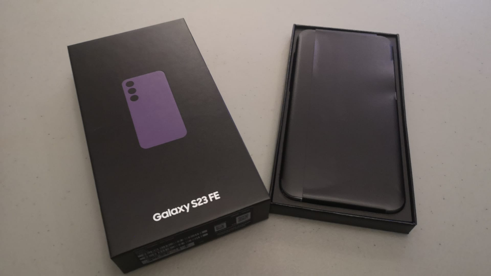 Samsung Galaxy S23 FE Purple Open Box