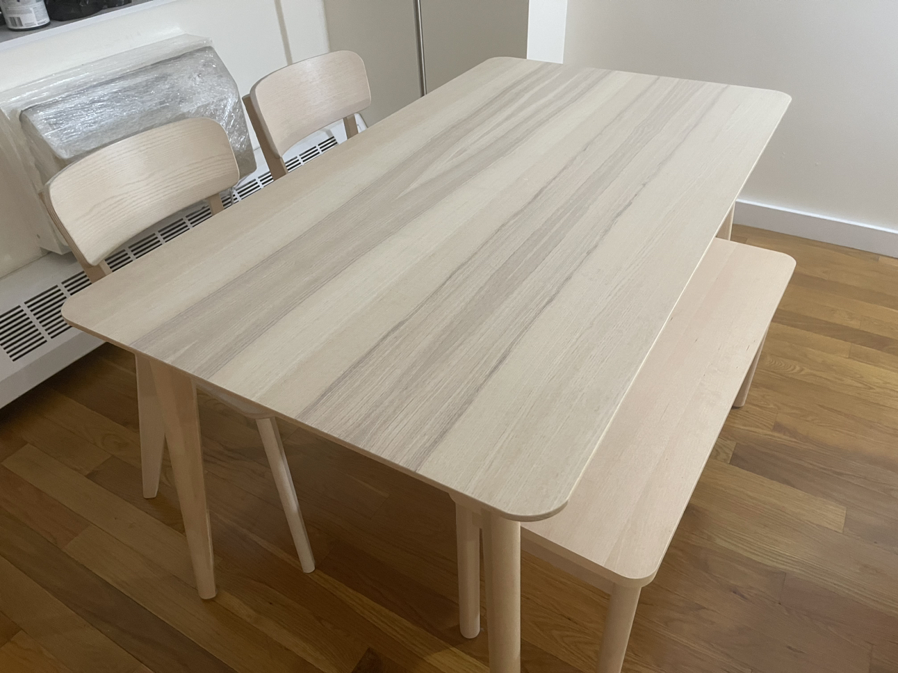 Dining tablet