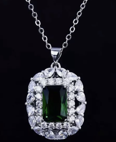 Brand new Green emerald plated necklace set - photo 2