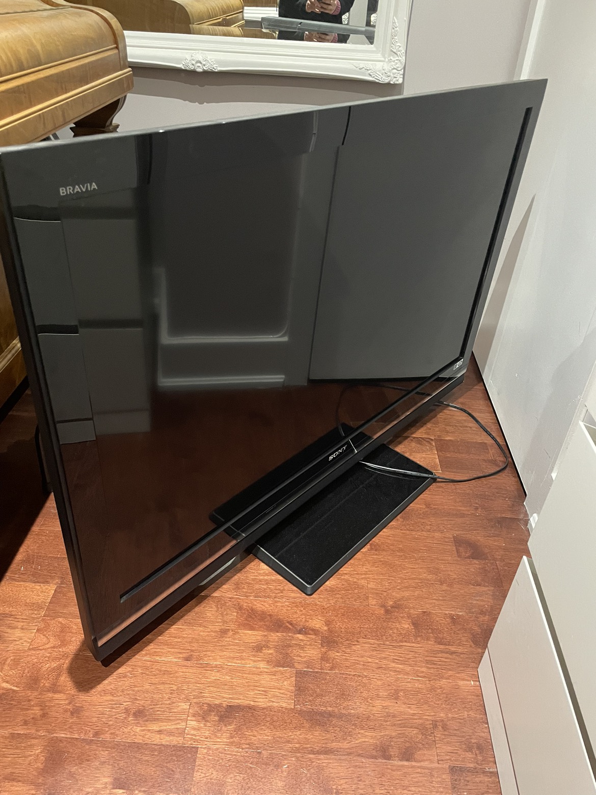 Sony Bravia 46” Television Model KDL46V5100 thumbnail