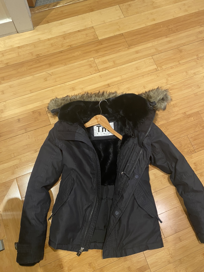 Aritzia winter jacket waterproof image indicator(5)