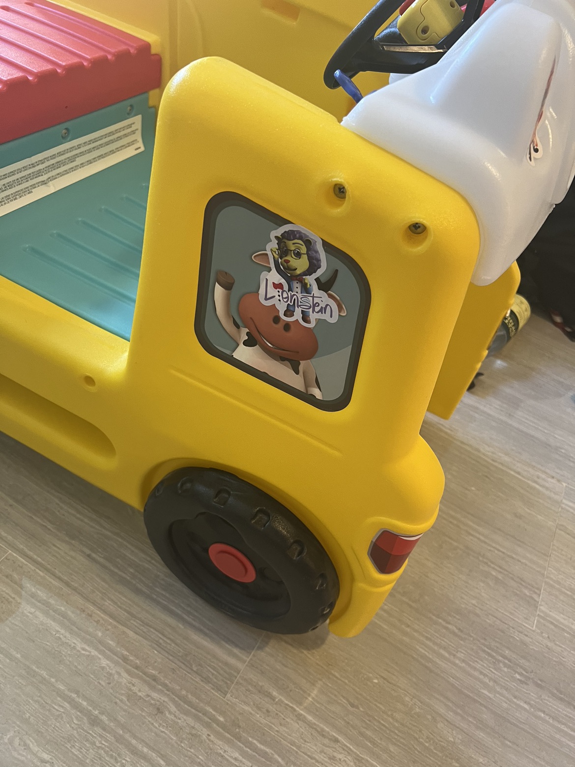 Kids bus slide - photo 2