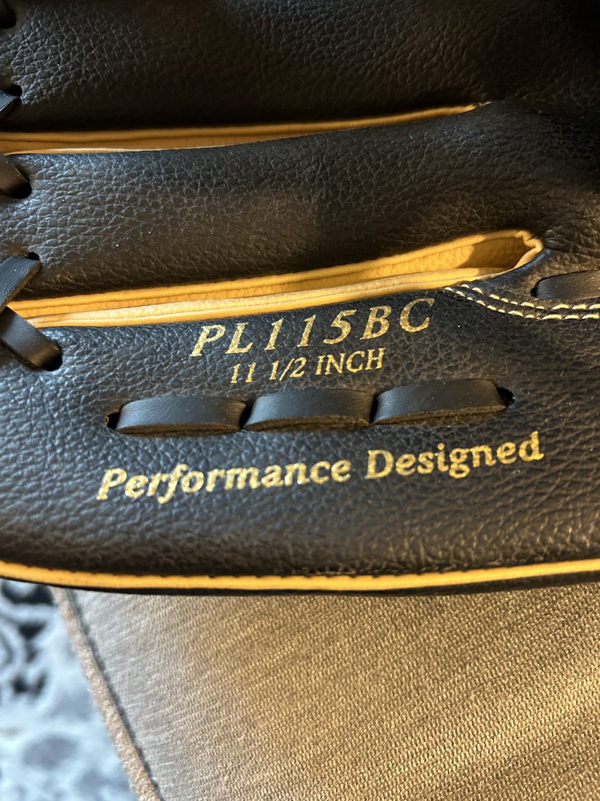 Rawlings Youth Right Handed Baseball Glove image indicator(3)