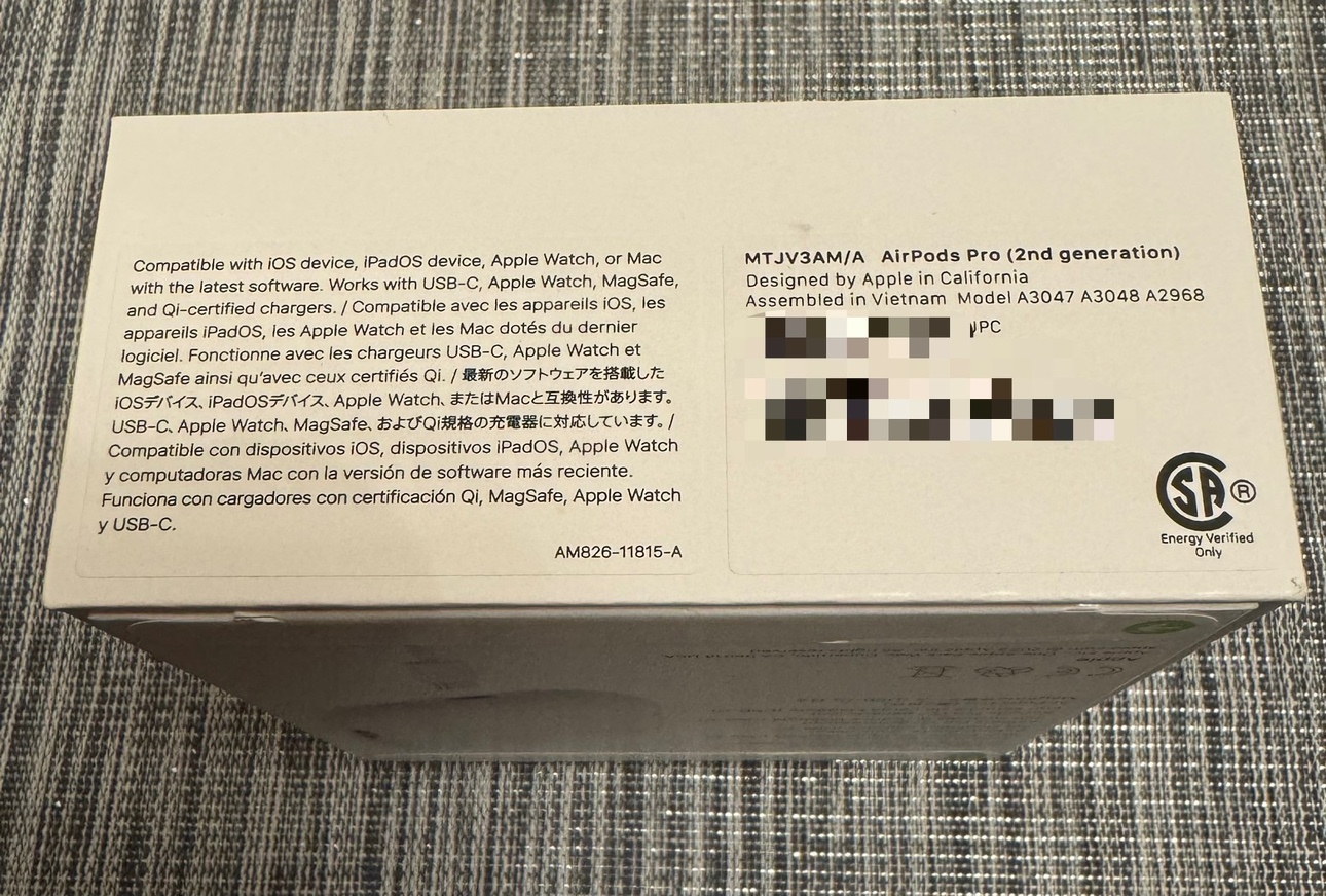 Apple AirPods Pro 2nd Generation with MagSafe image indicator(3)