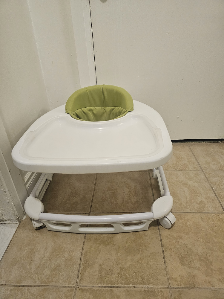 baby walker with wheels