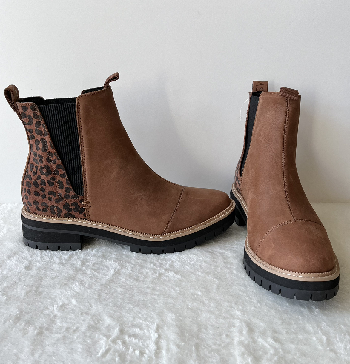 Toms Dakota Chelsea Boots Water-resistant