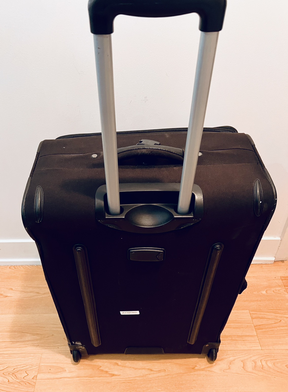 Large Check-In Luggage - Black - photo 3