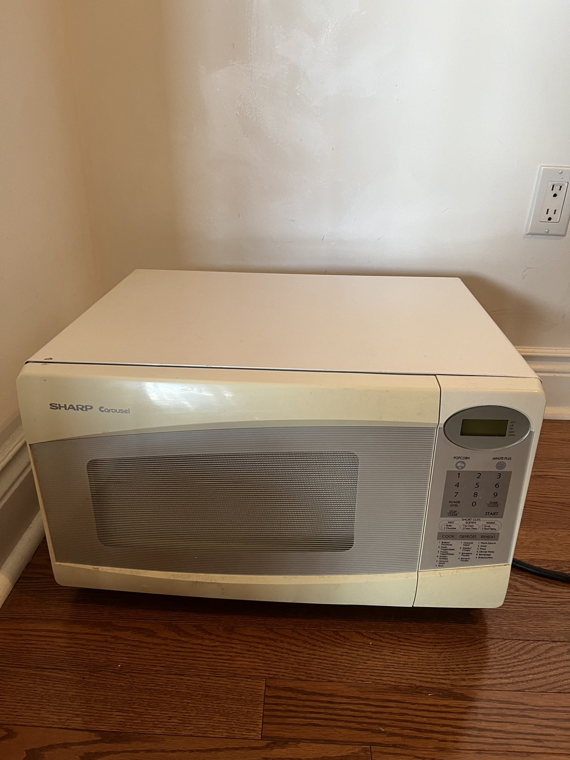Used microwave for sale thumbnail