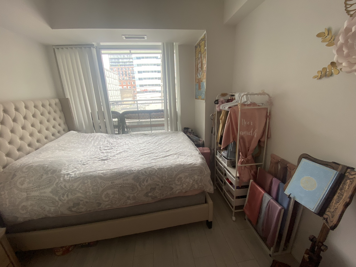 Queen Bed + Mattress + BoxSpring - photo 5
