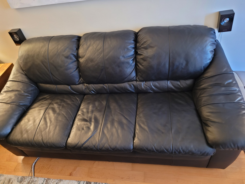 Moving sale - gone by Nov 4! Leather Sofa image indicator(2)