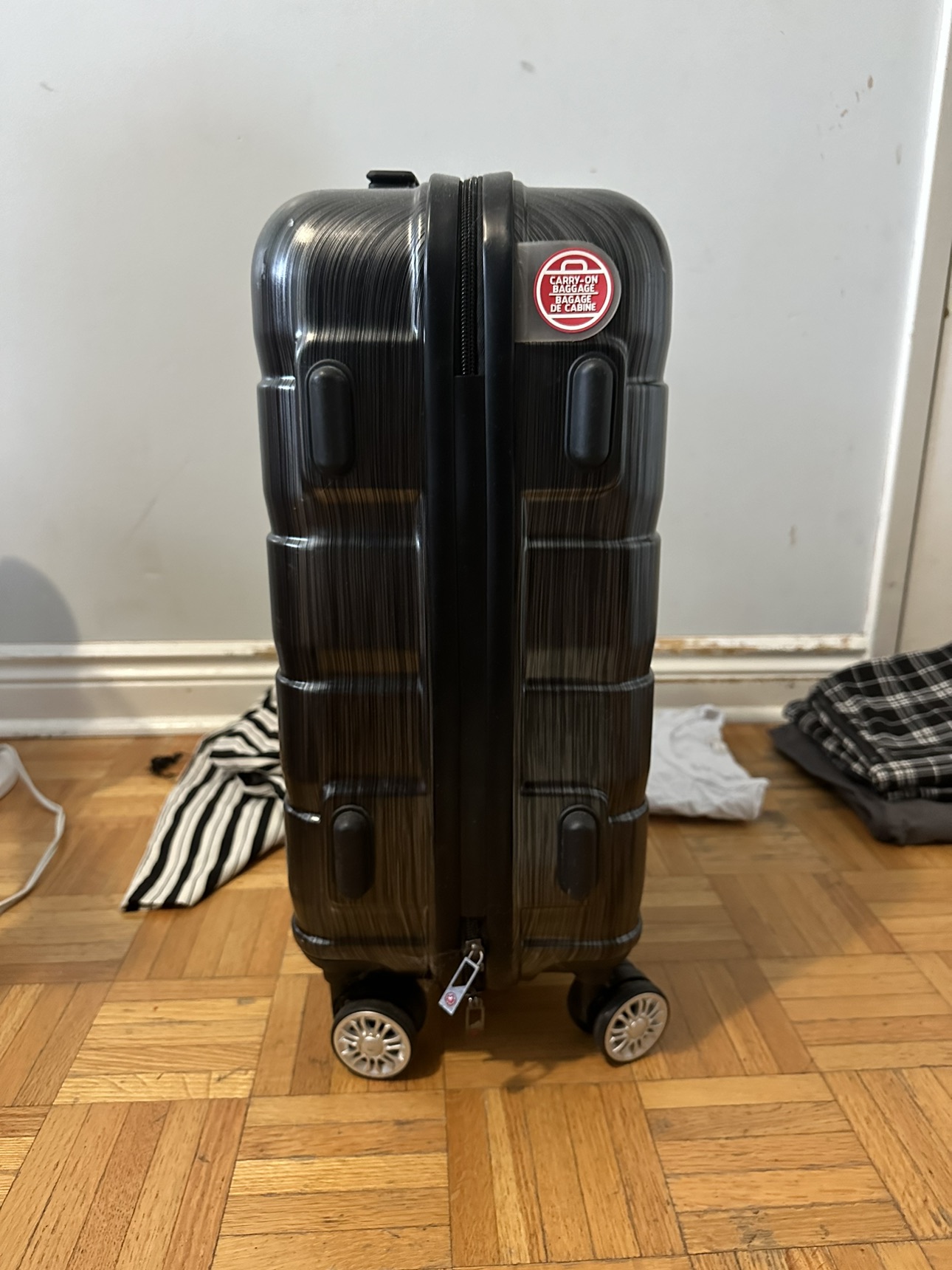 Air canada carry on bag - photo 3