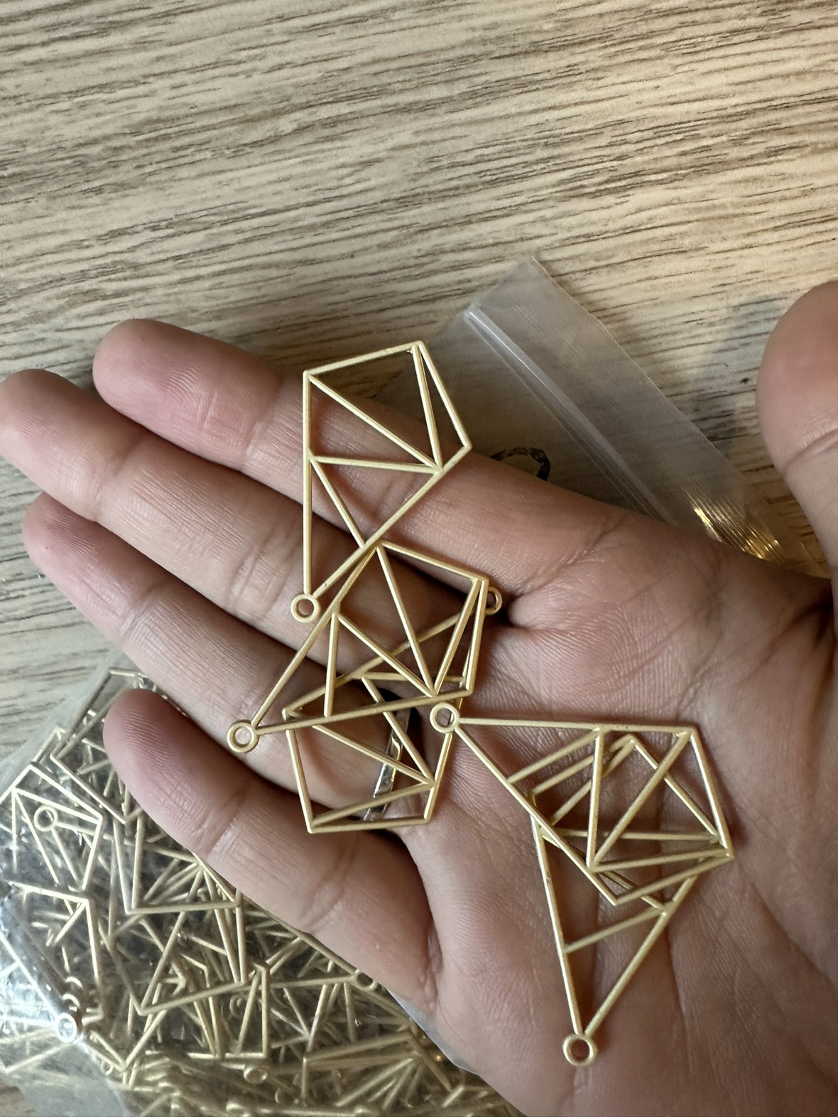 BAG of earrings image indicator(3)