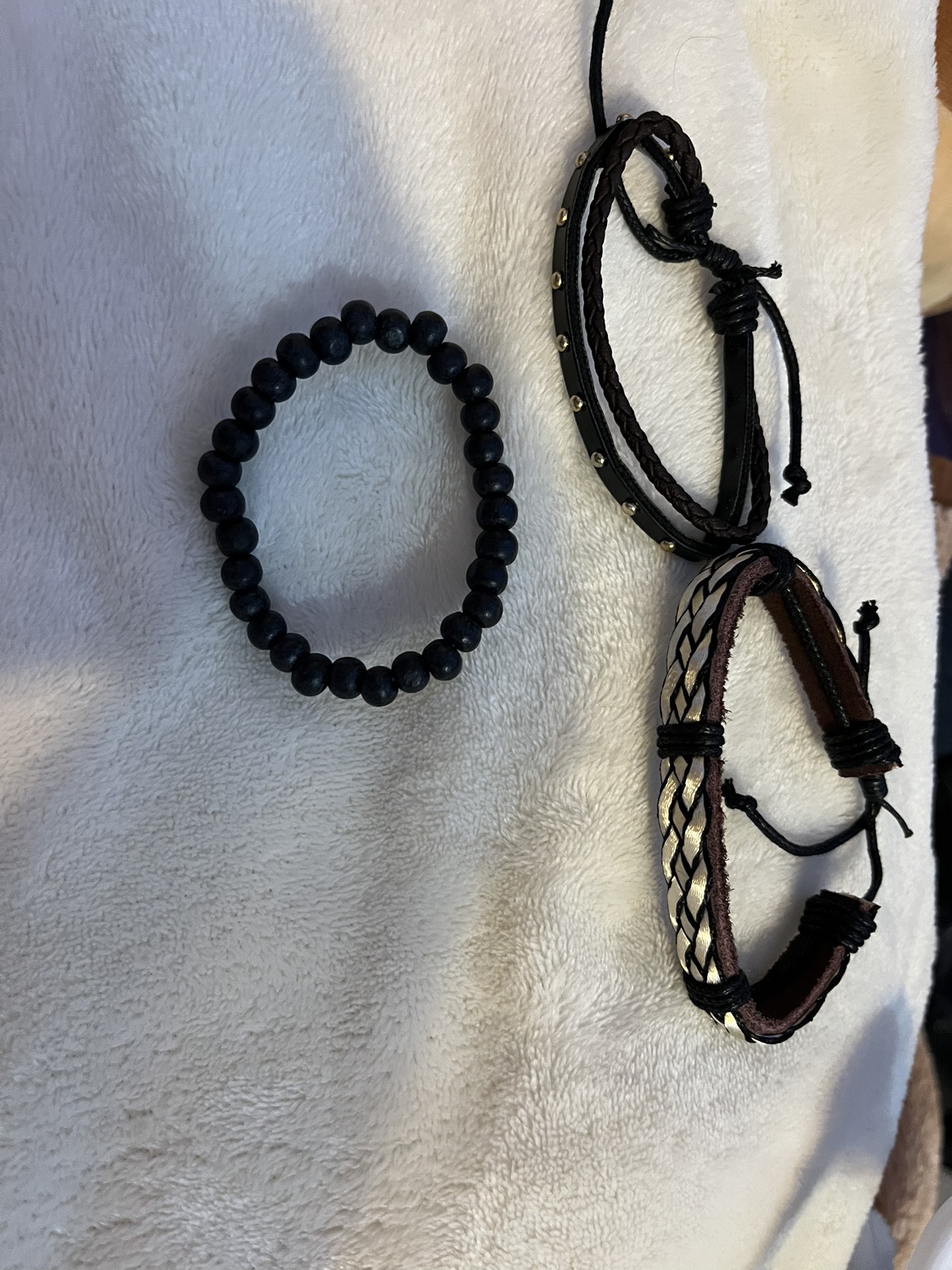 Bracelets thumbnail