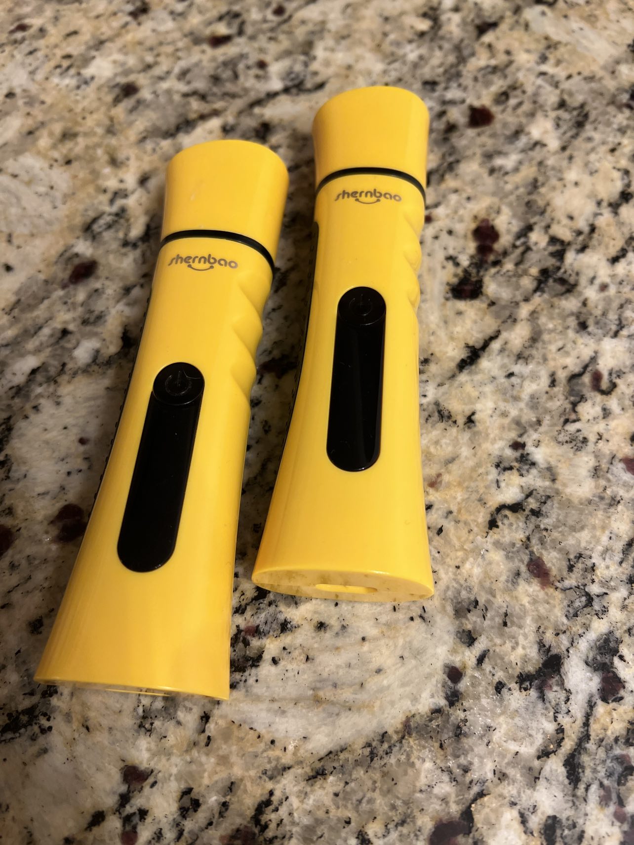 Nail trimmers for pets thumbnail