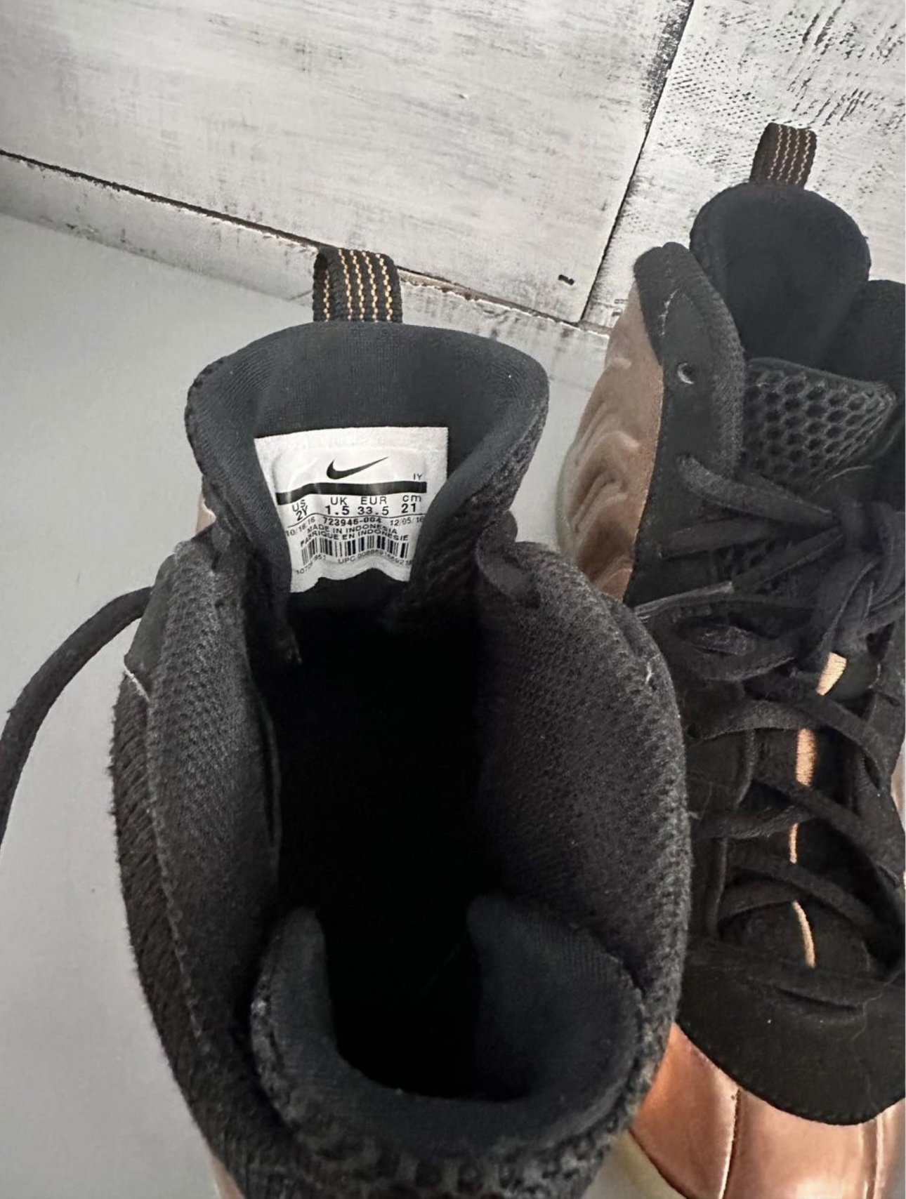 Nike Foamposit basketball shoes image indicator(2)