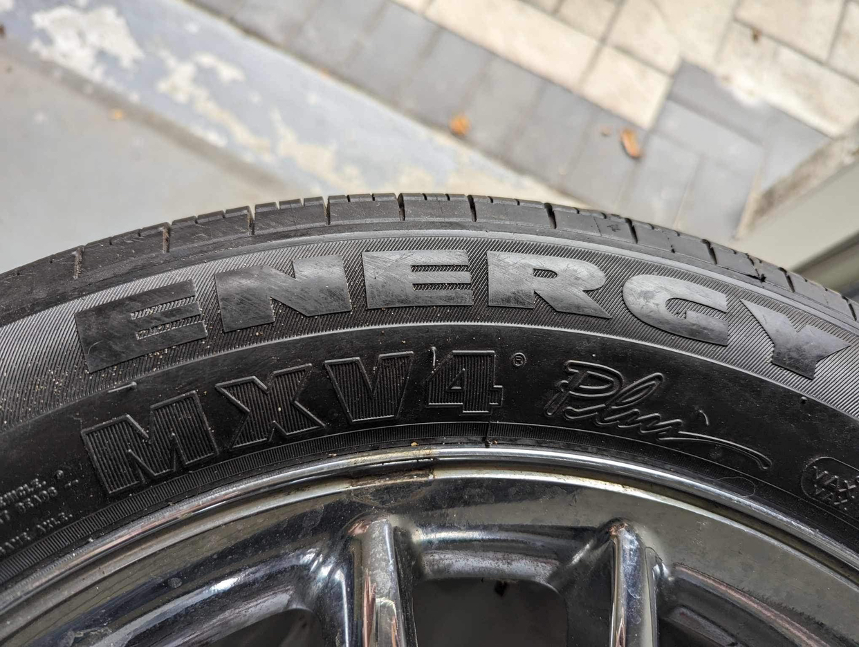 Set of 4 Michelin Snow Tires + 1 All-Season for ONLY $400! - photo 4