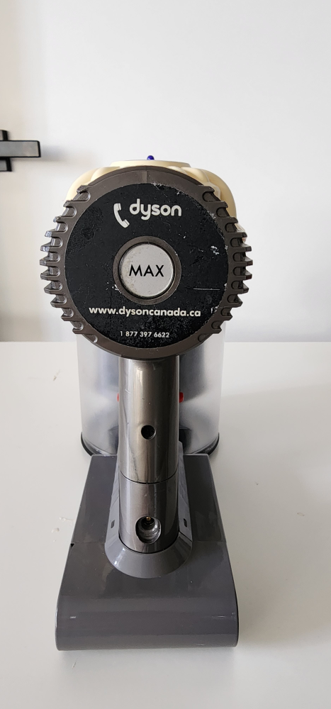 Dyson V6 Slim Cordless Stick Vacuum - photo 4