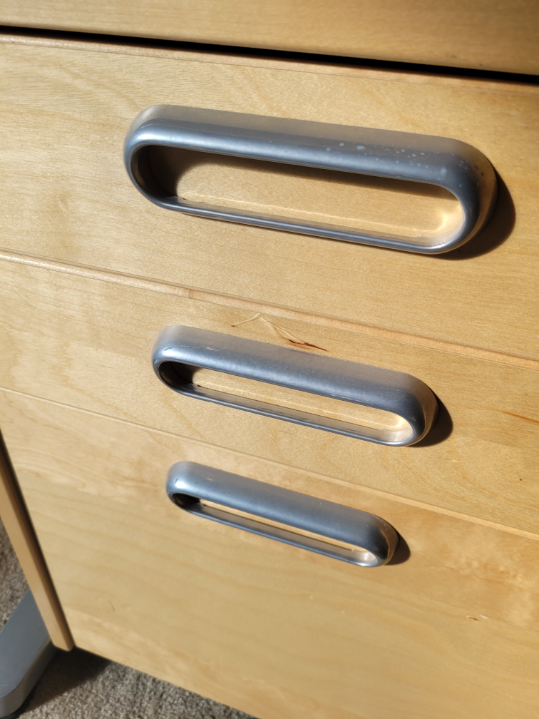 Moving Sale - 3-Drawer Filing Cabinet image indicator(5)