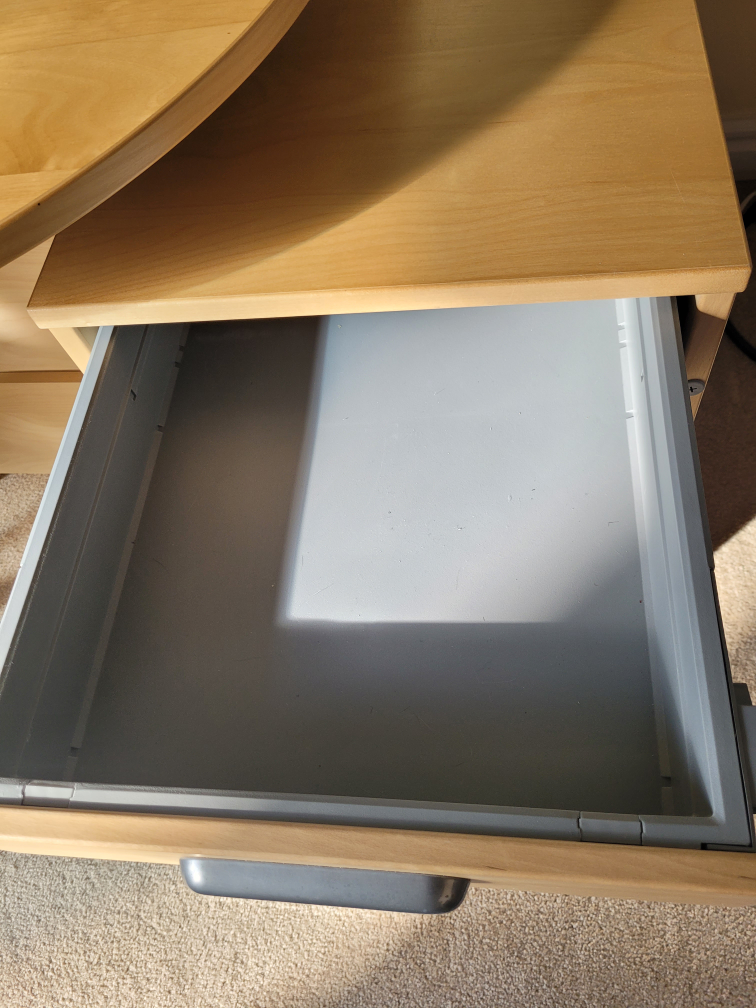 Moving Sale - 3-Drawer Filing Cabinet image indicator(6)