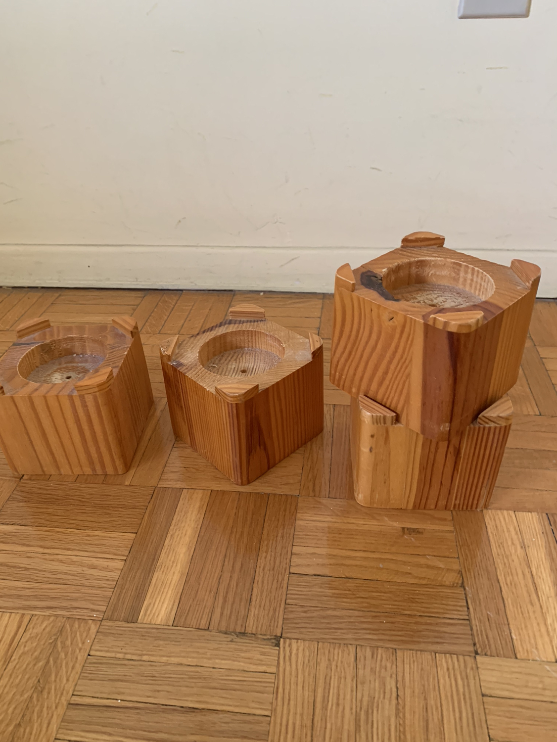 Furniture risers - solid wood 16 pieces