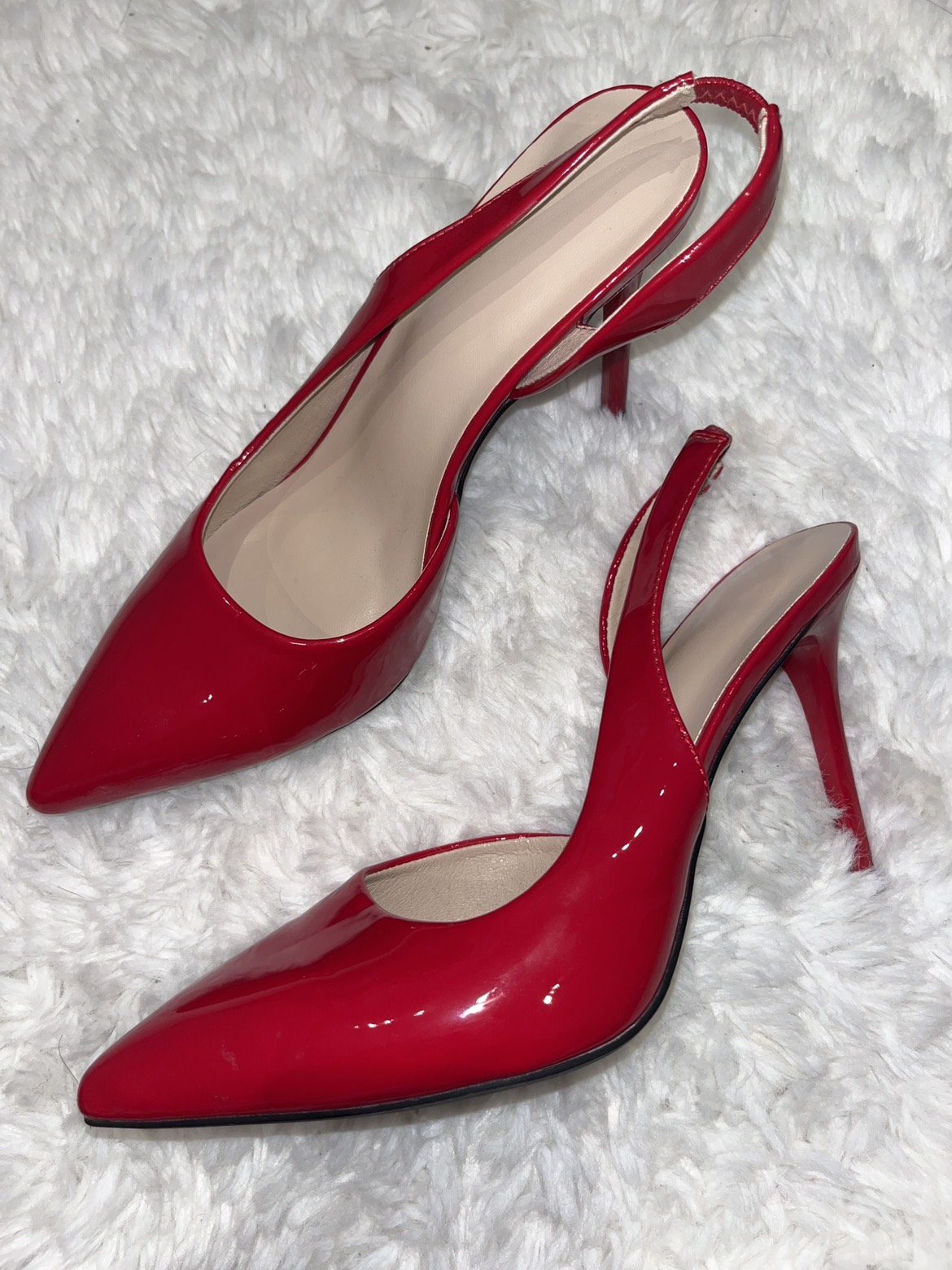 Red heels size 7 thumbnail