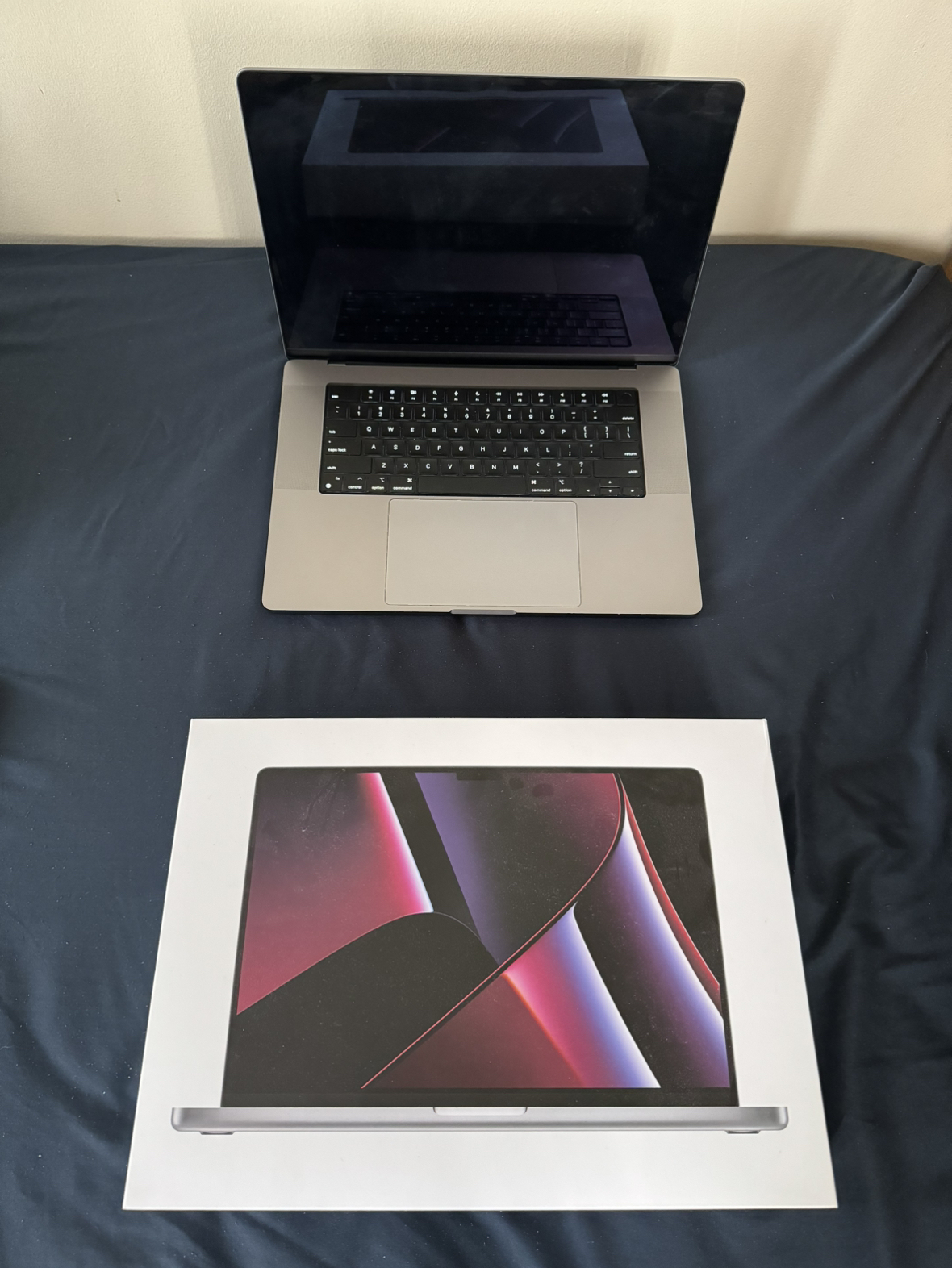Macbook Pro M2 16” 2023 16GB RAM 1TB SSD Mint