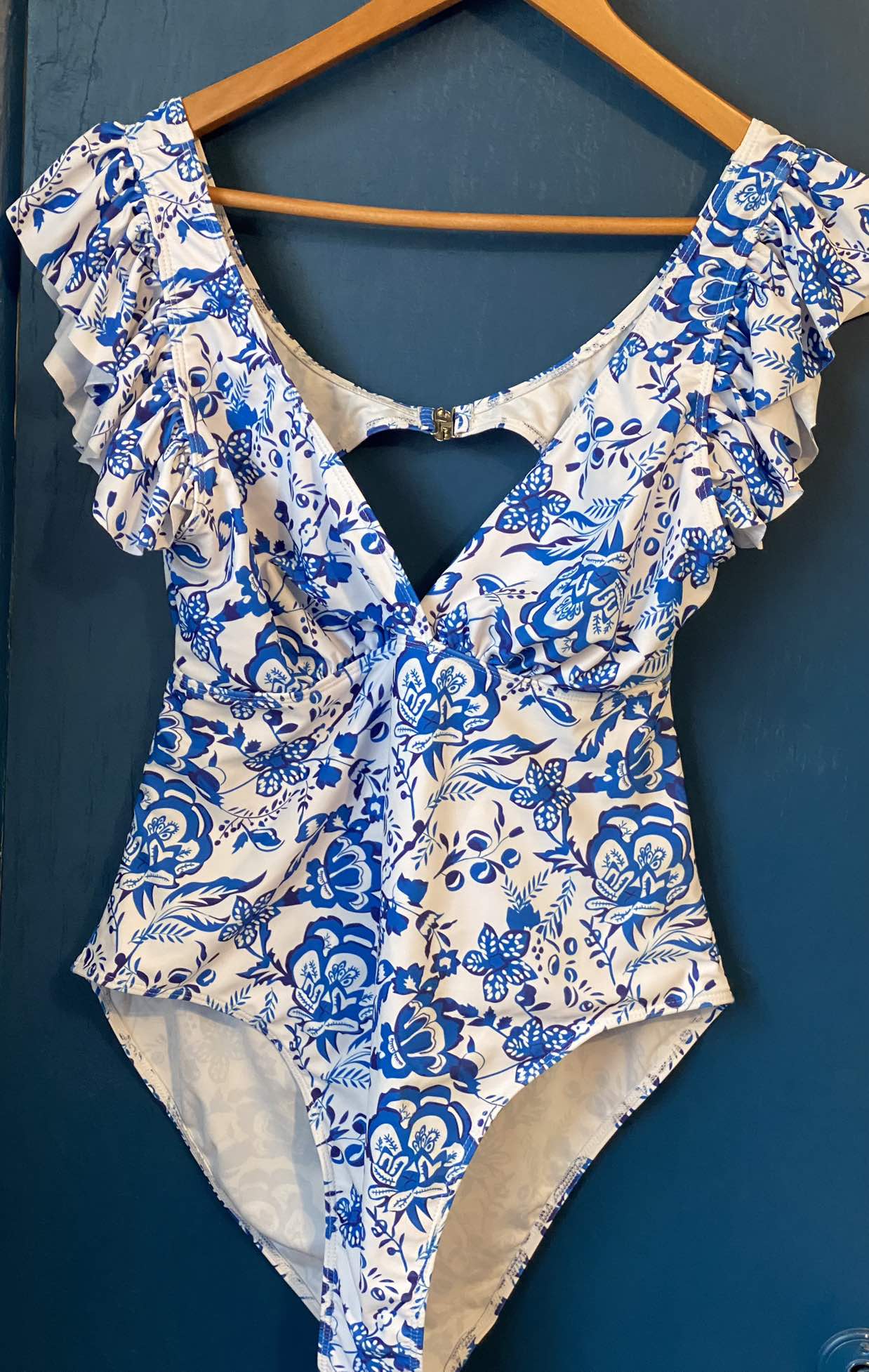 Women’s 2XL Swimsuit thumbnail
